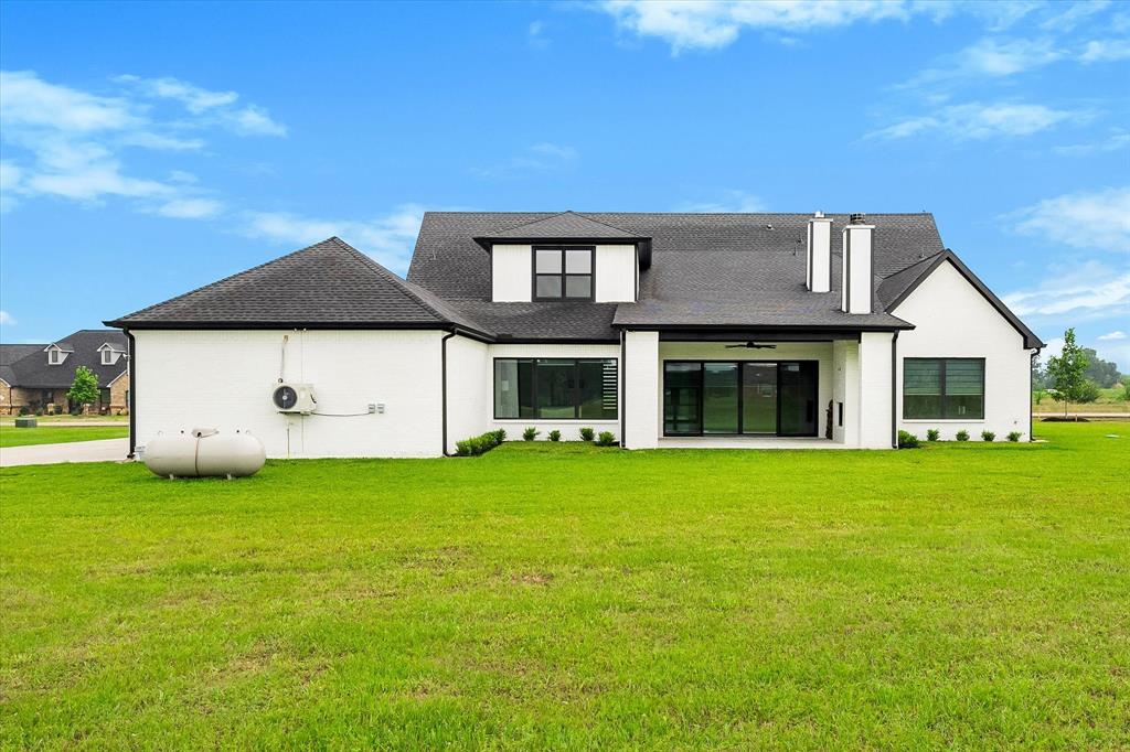 1240 Deerfield Drive Property Photo 4