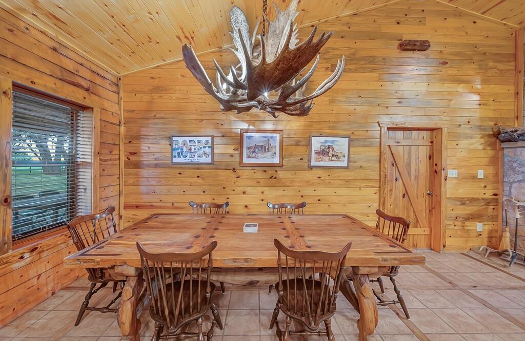 8606 Fm 219 Property Photo 13