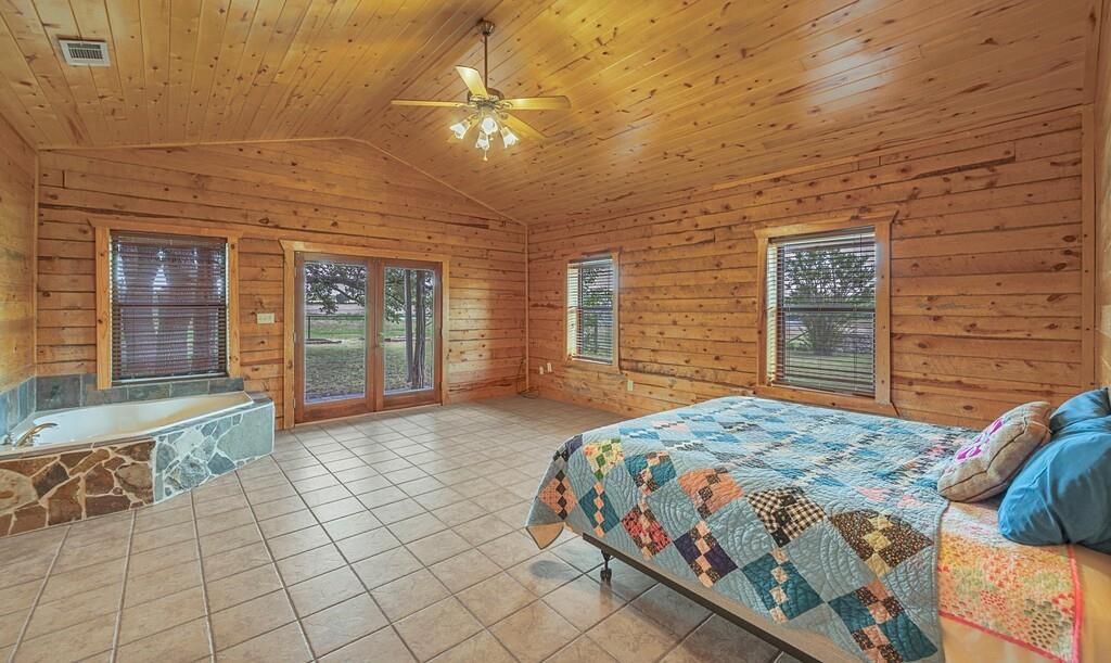 8606 Fm 219 Property Photo 15