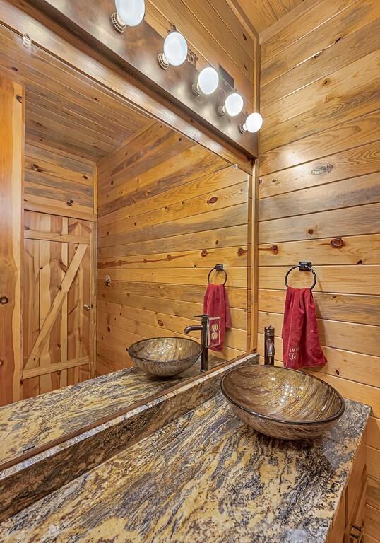 8606 Fm 219 Property Photo 22