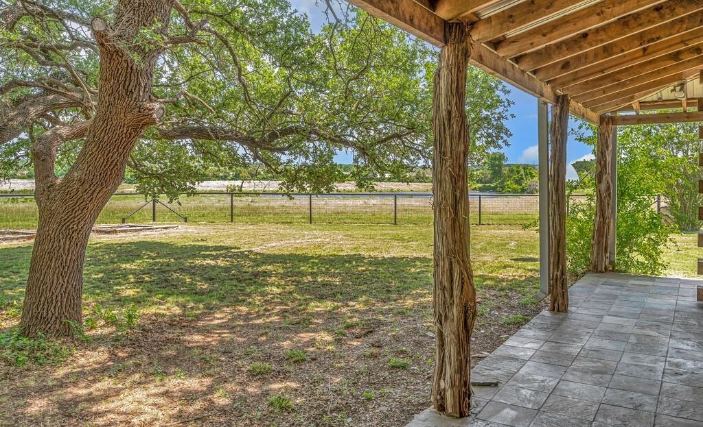 8606 Fm 219 Property Photo 31