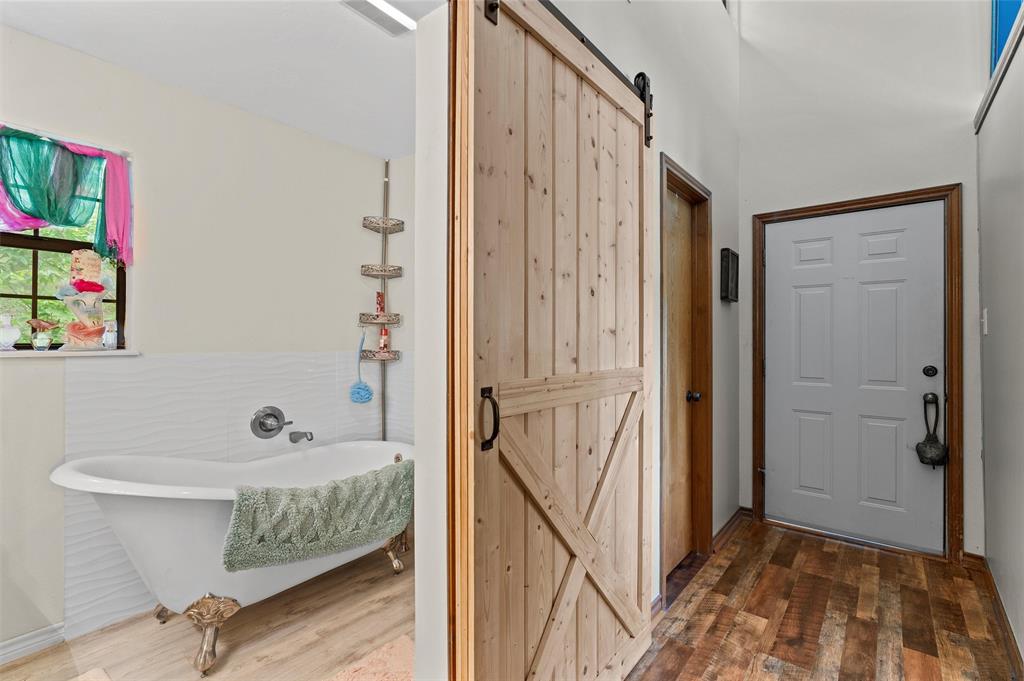 1069 County Road 1596 Property Photo 20