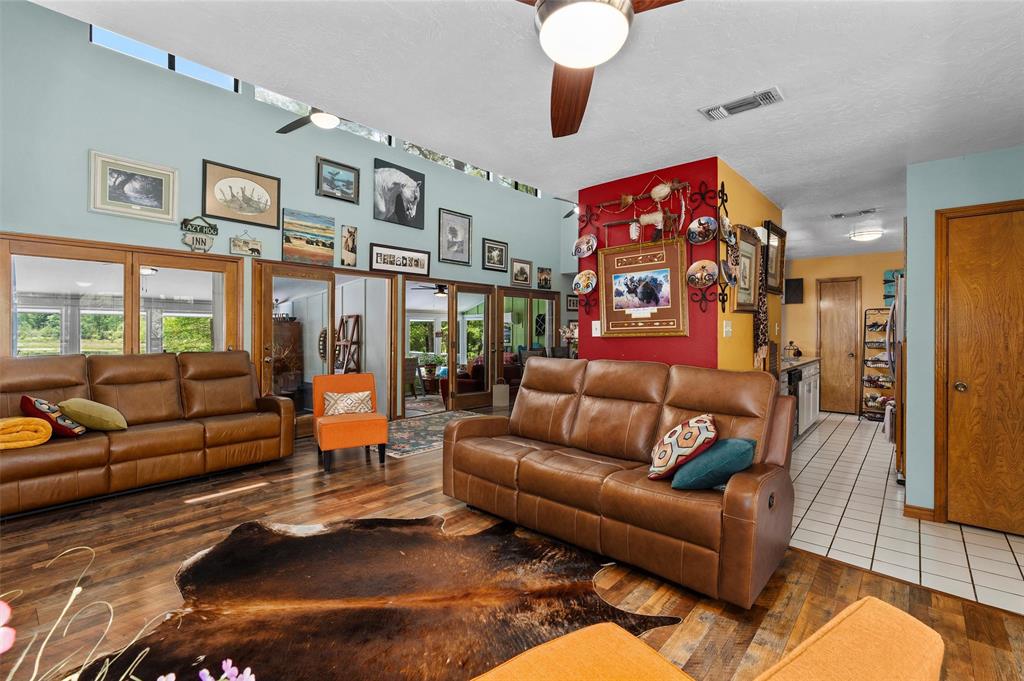 1069 County Road 1596 Property Photo 23