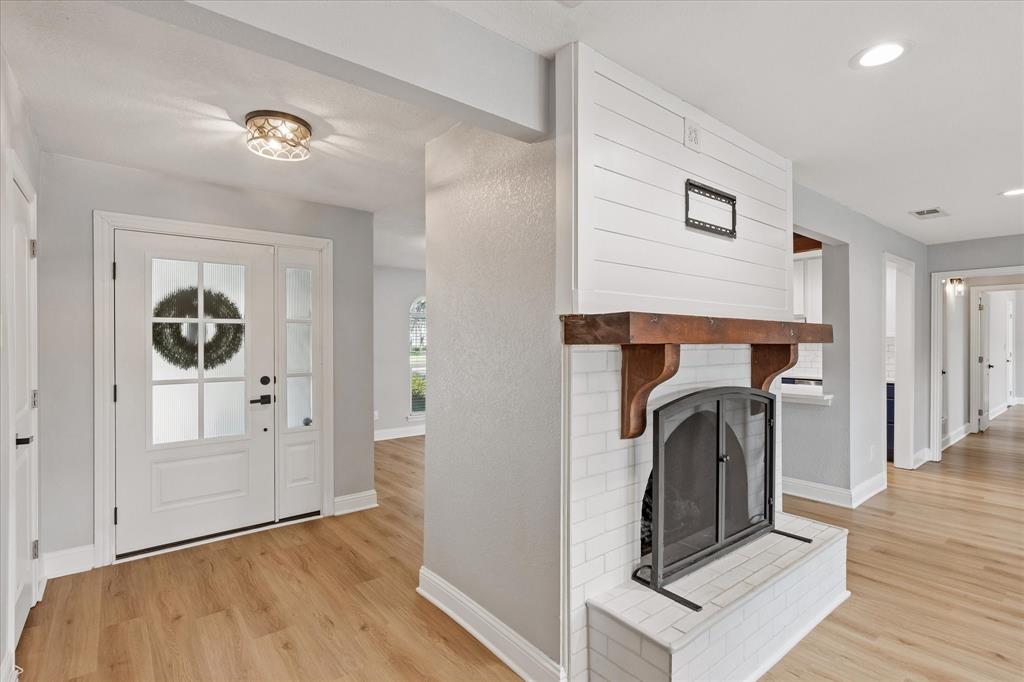 15651 Terrace Lawn Circle Property Photo 3
