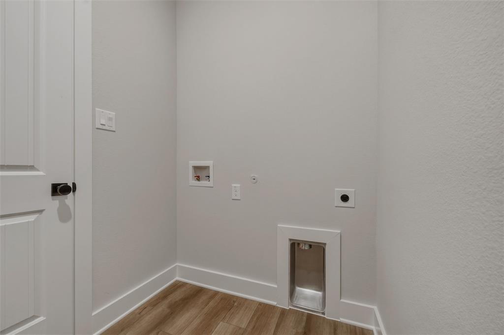 903 Perrin Lane Property Photo 32