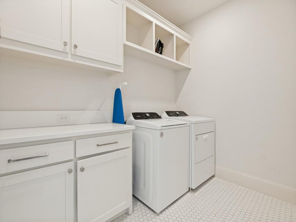 732 W 7th Street Property Photo 17