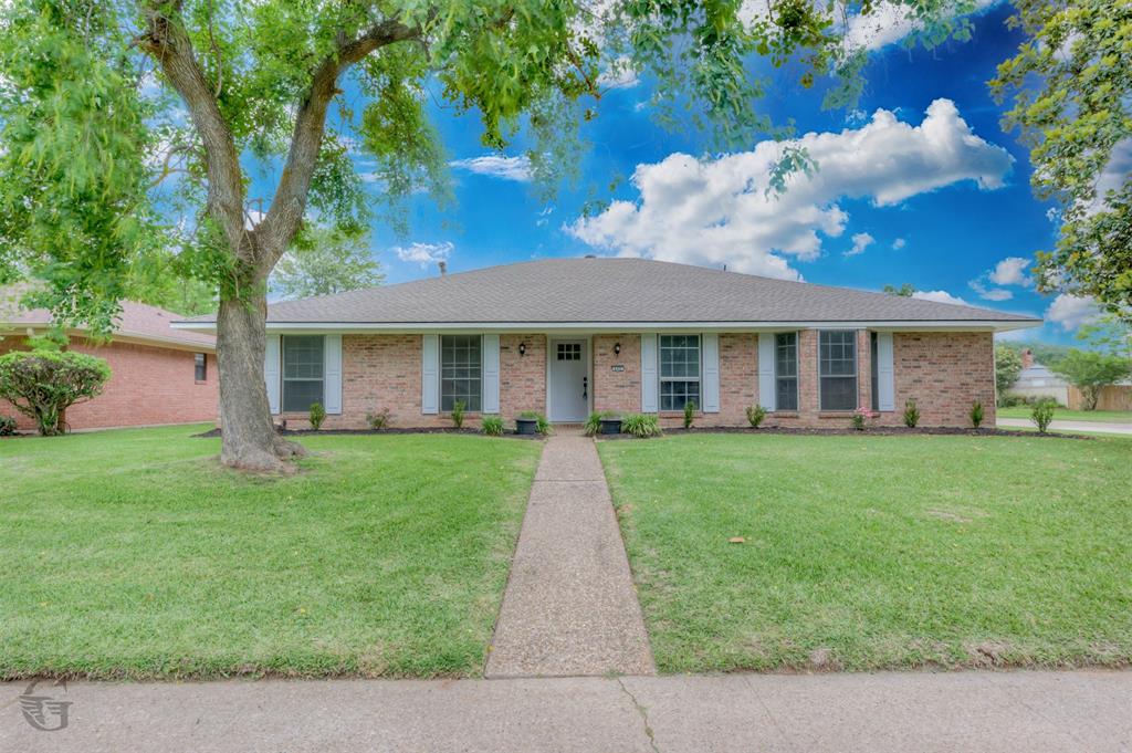 600 Rock Hollow Drive