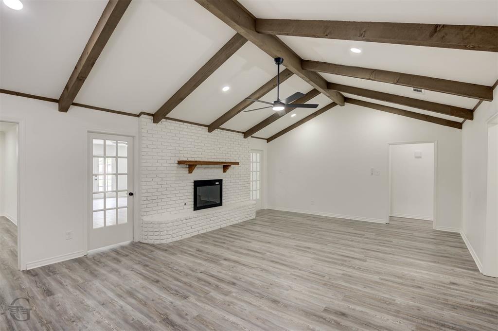 600 Rock Hollow Drive Property Photo 5