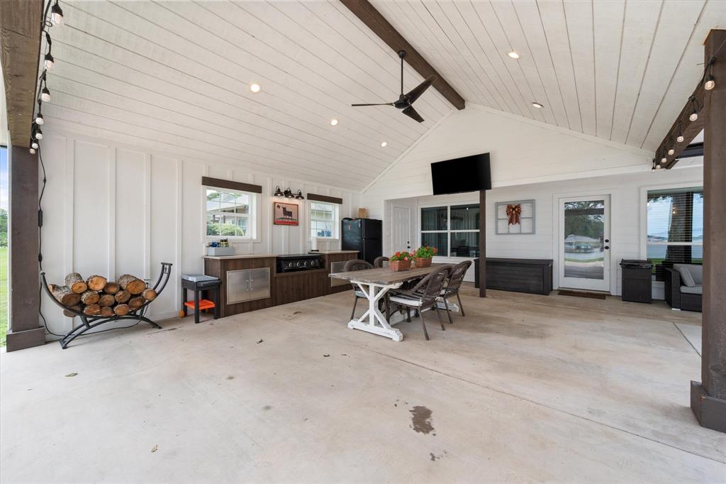 114 County Road 3187 Property Photo 29
