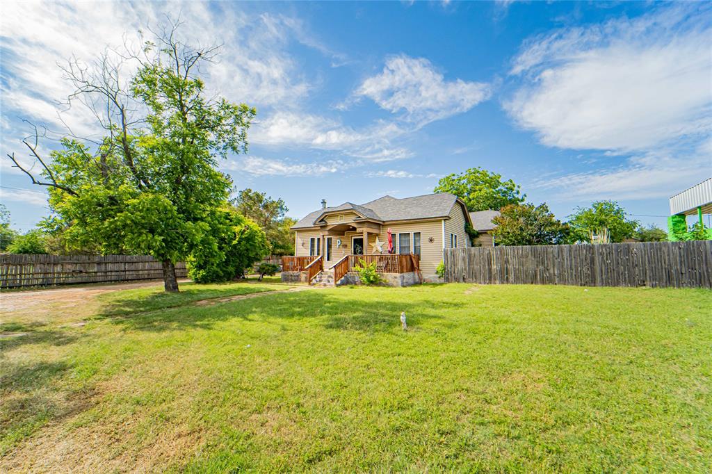 1404 W Walker Street Property Photo 2