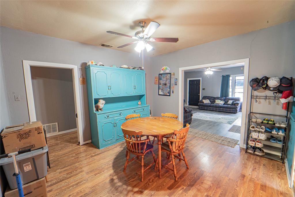 1404 W Walker Street Property Photo 11