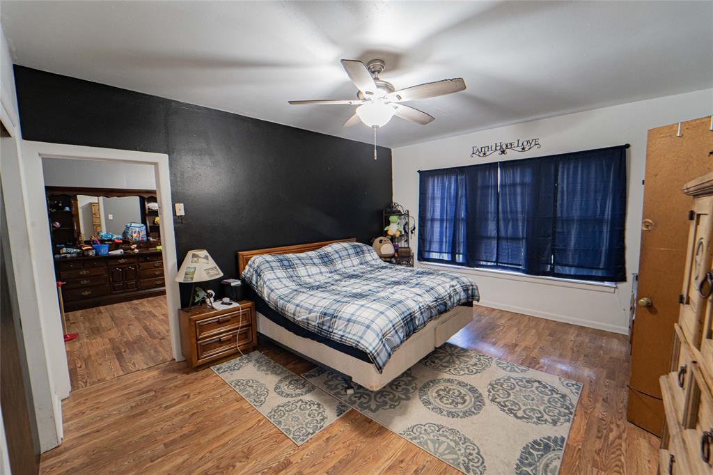 1404 W Walker Street Property Photo 14