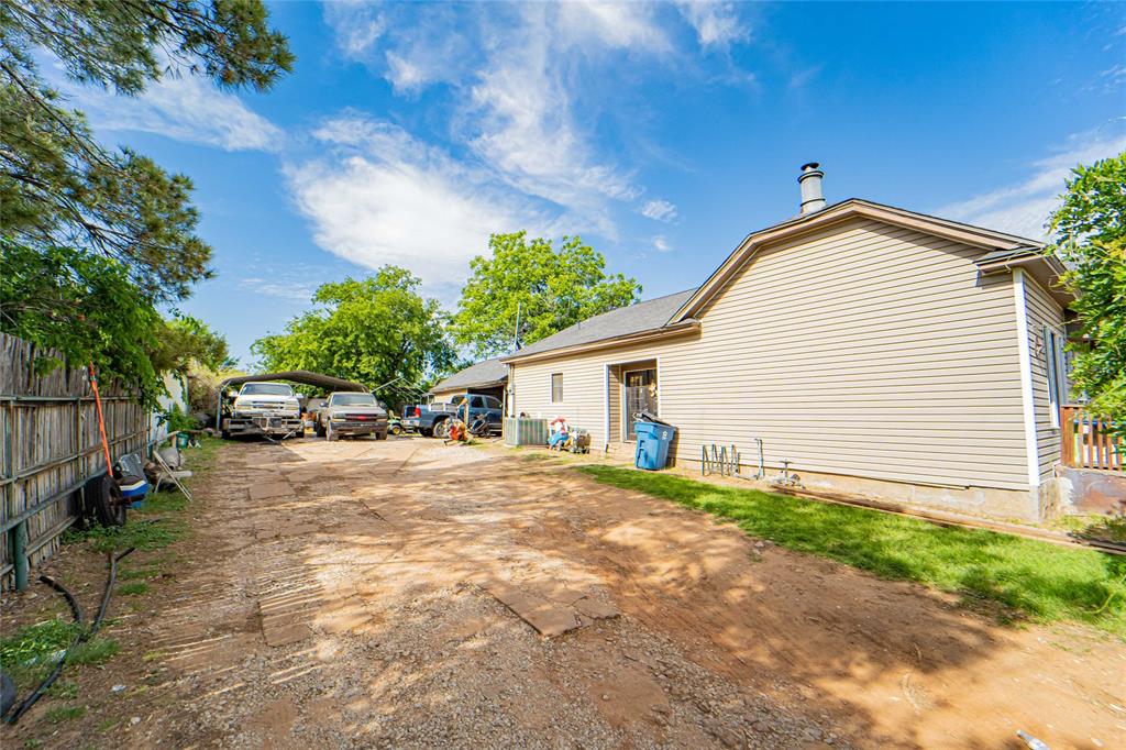 1404 W Walker Street Property Photo 30