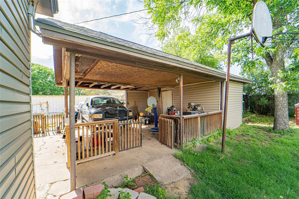 1404 W Walker Street Property Photo 31