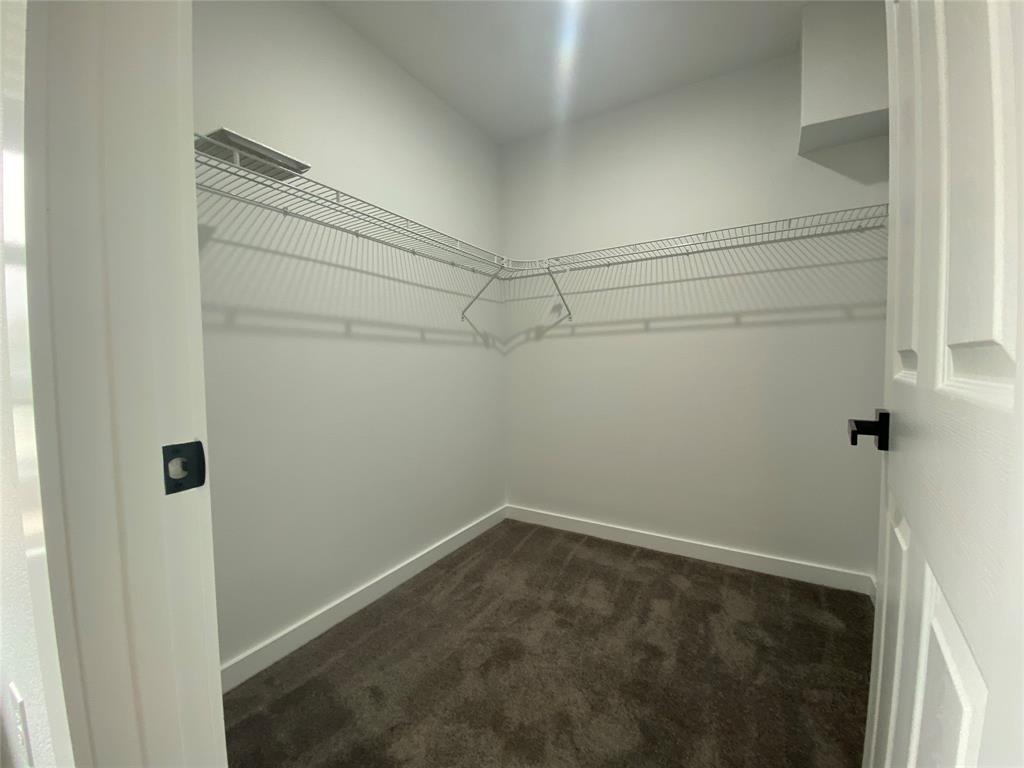 340 Sunnyside Drive B Property Photo 15