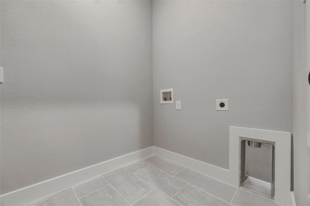 1001 Perrin Lane Property Photo 29