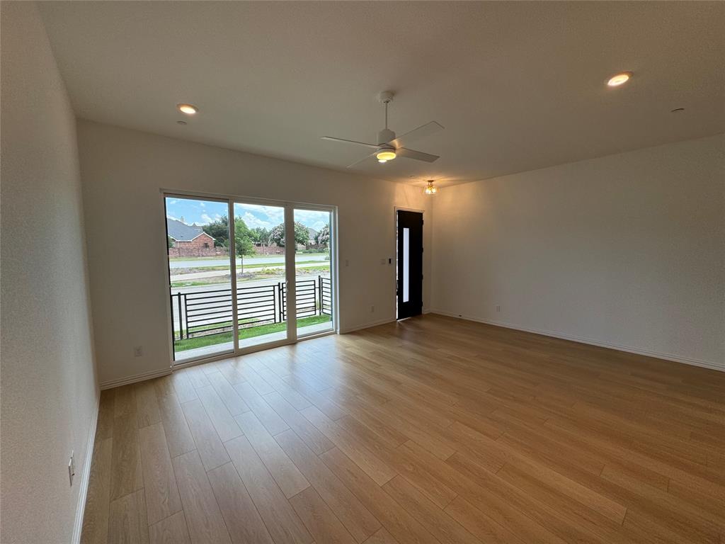 1278 Daybreak Drive Property Photo 14