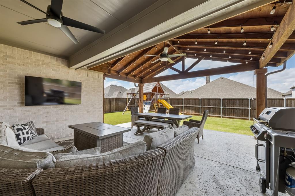 14093 Wheatfield Lane Property Photo 34