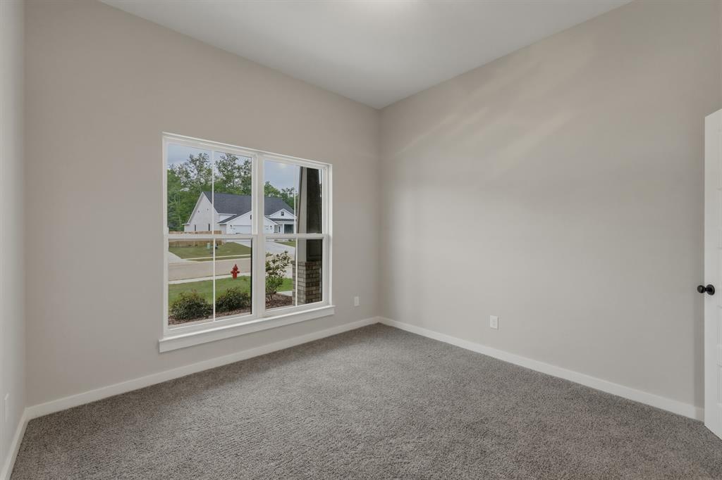 16221 Crossing Circle Property Photo 27