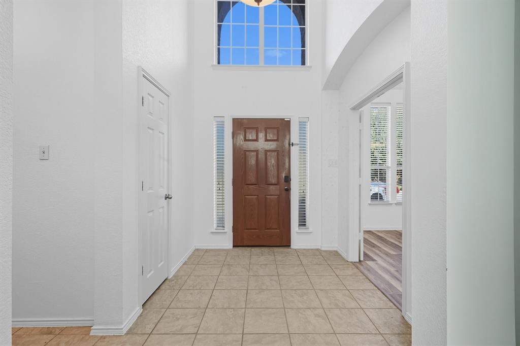 13180 Mannheim Drive Property Photo 3