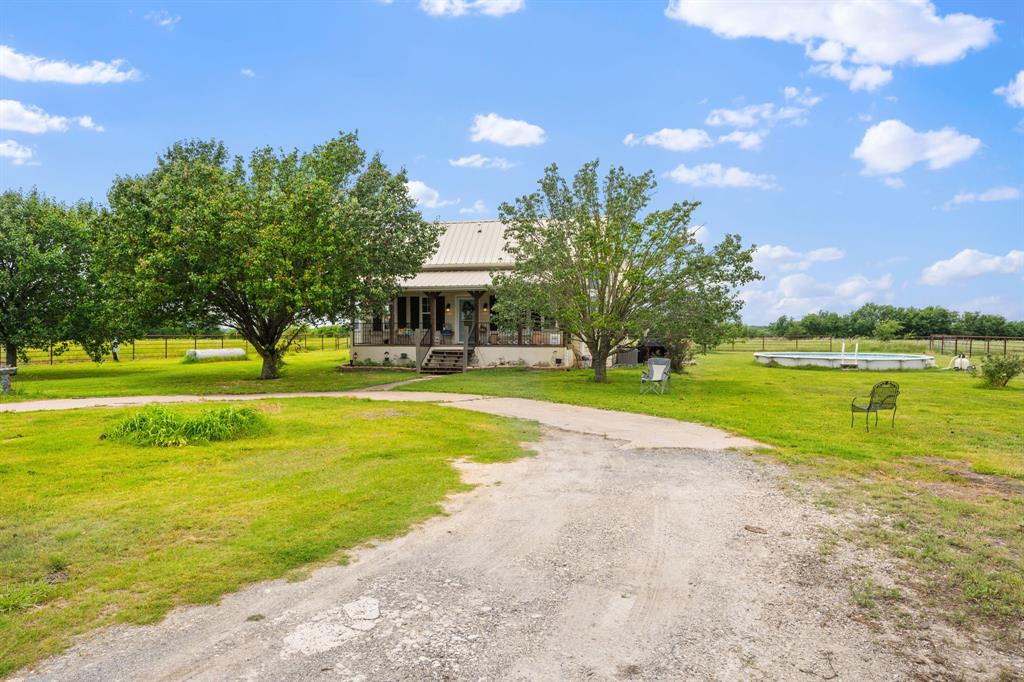 404 Fm 1566 Property Photo 3
