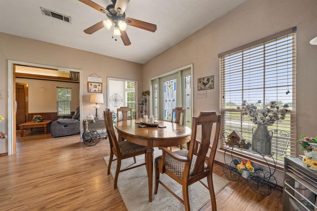 404 Fm 1566 Property Photo 9