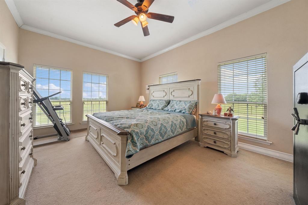 404 Fm 1566 Property Photo 16