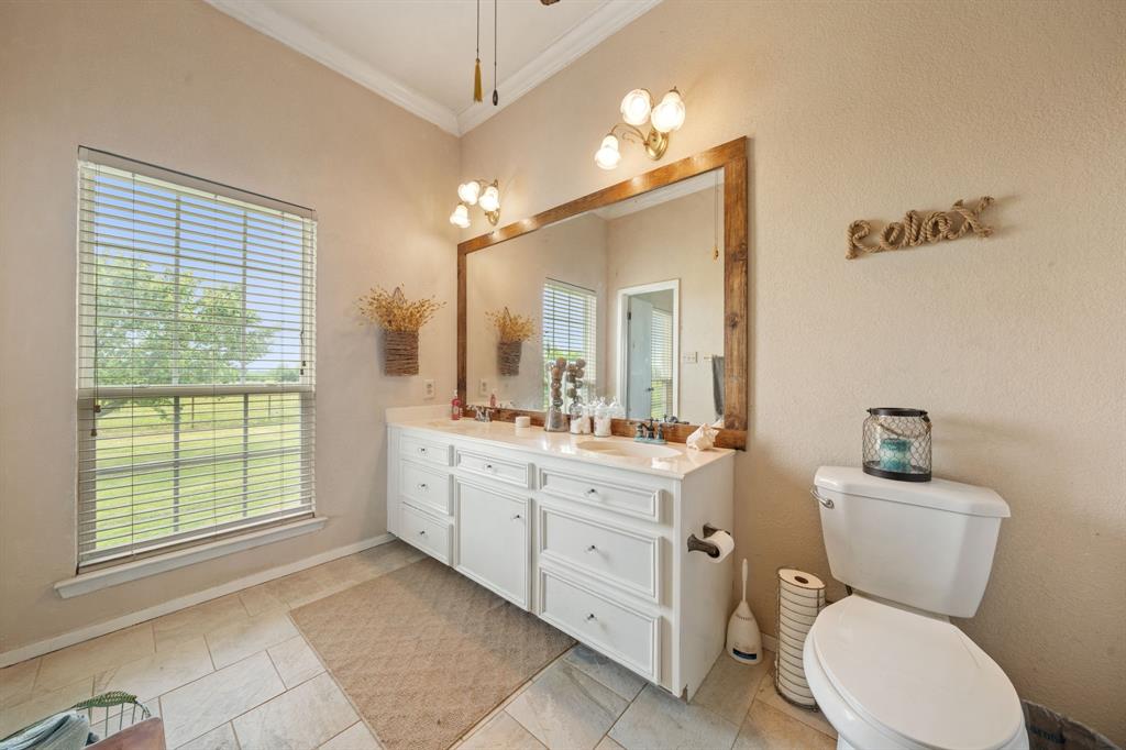 404 Fm 1566 Property Photo 19