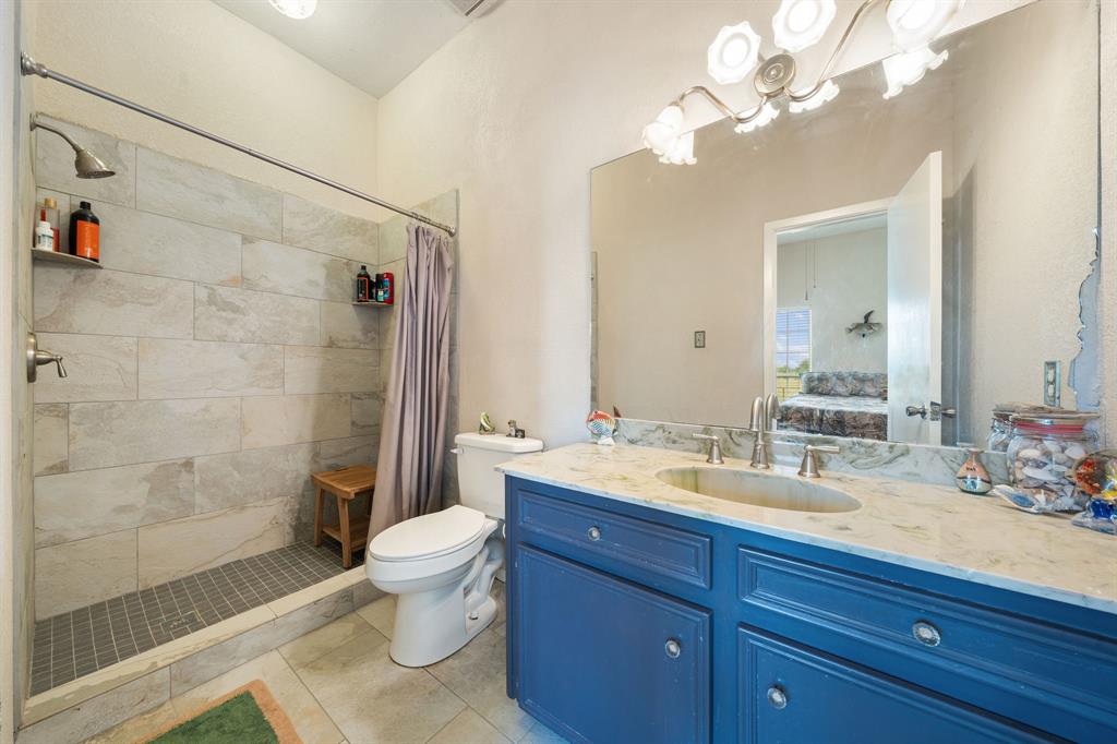 404 Fm 1566 Property Photo 22