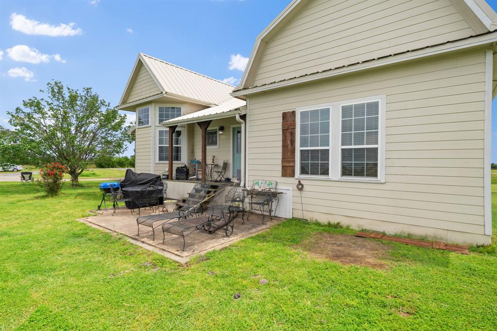 404 Fm 1566 Property Photo 30