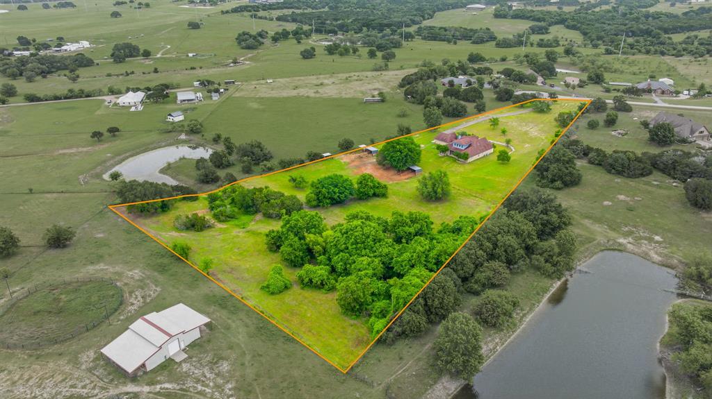 1914 Bentwater Parkway Property Photo 6