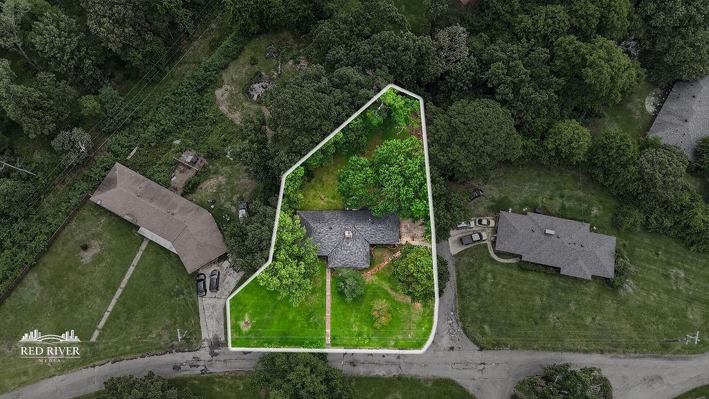 37 Lake Forest Property Photo 1