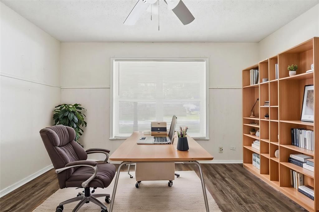 2806 E Atoll Drive Property Photo 4