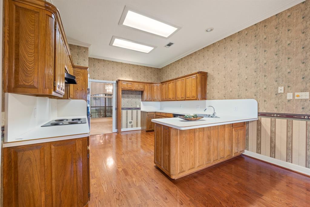 413 Lincoln Oaks Drive Property Photo 10