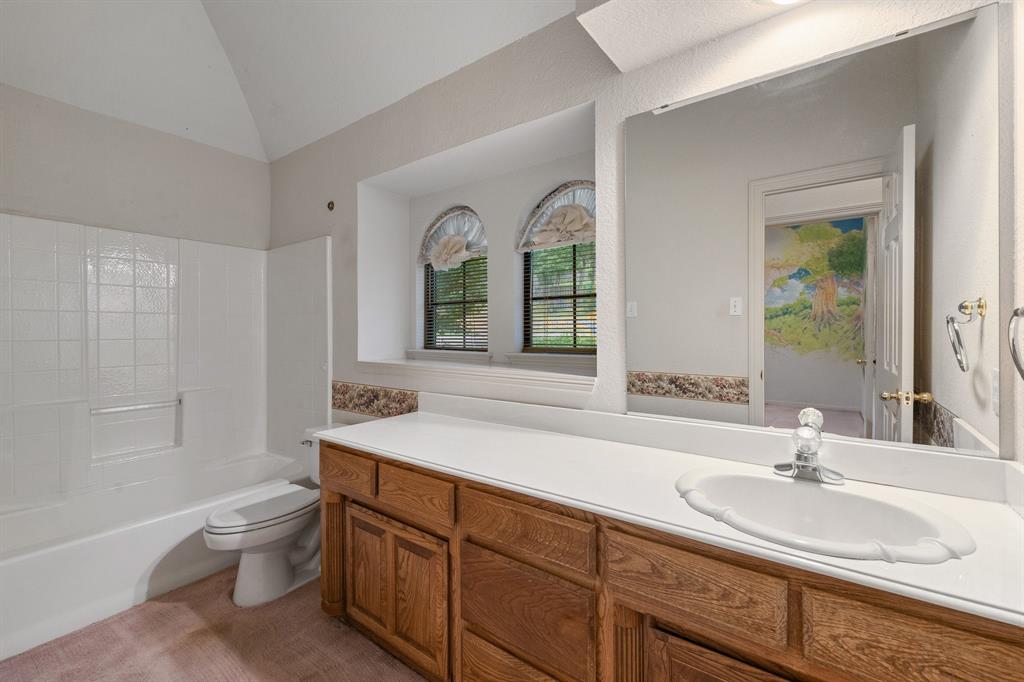 413 Lincoln Oaks Drive Property Photo 15