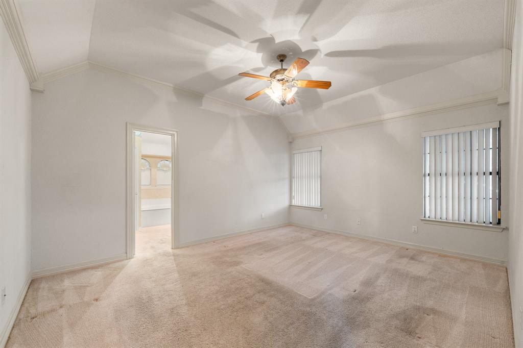 413 Lincoln Oaks Drive Property Photo 18