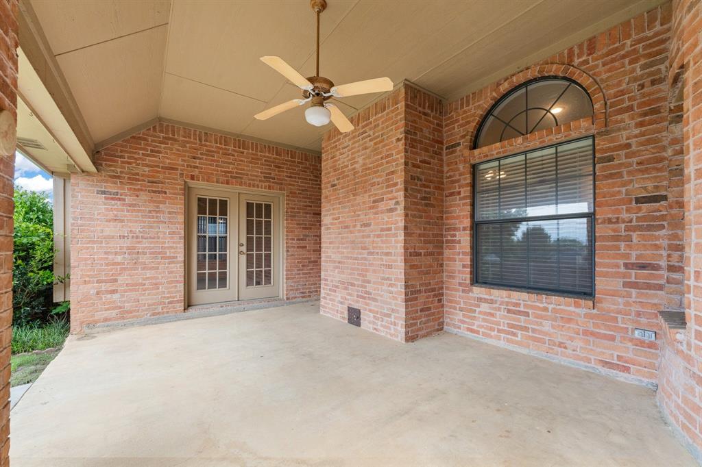 413 Lincoln Oaks Drive Property Photo 22