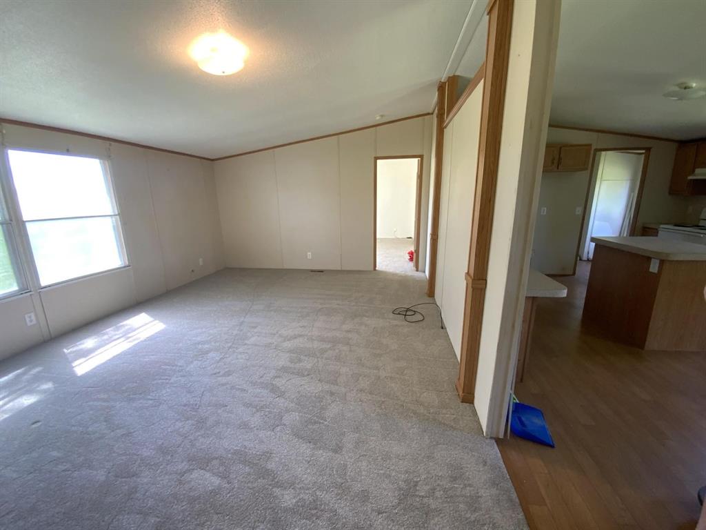 929 Neighbors Corner Road Property Photo 6