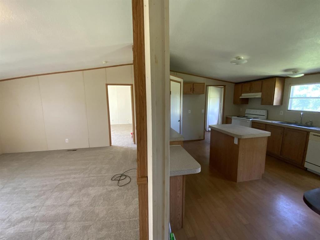 929 Neighbors Corner Road Property Photo 7