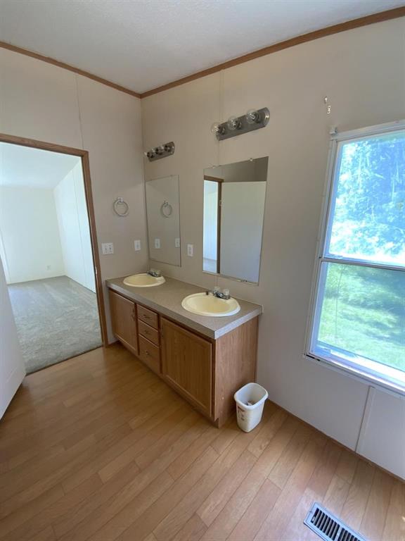 929 Neighbors Corner Road Property Photo 15