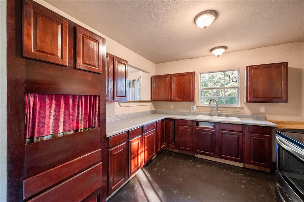 134 County Road 3048 Property Photo 12