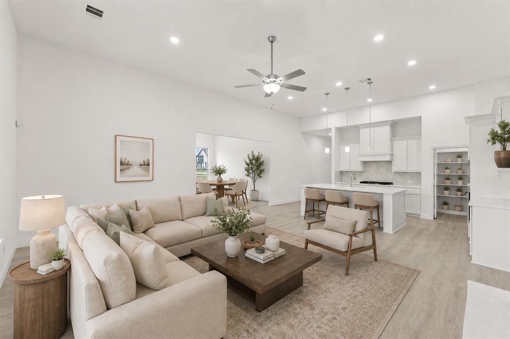 530 San Angelo Property Photo 16