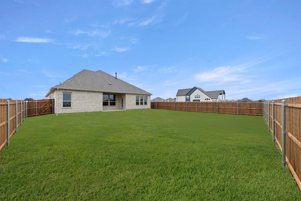 530 San Angelo Property Photo 25