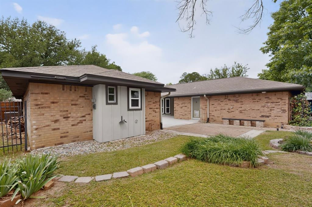 2153 Savannah Trail Property Photo 6