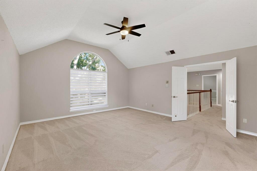 640 Forest Bend Drive Property Photo 30