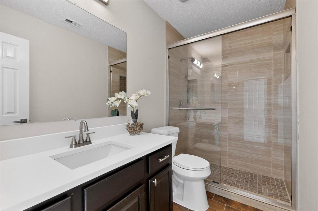 640 Forest Bend Drive Property Photo 35