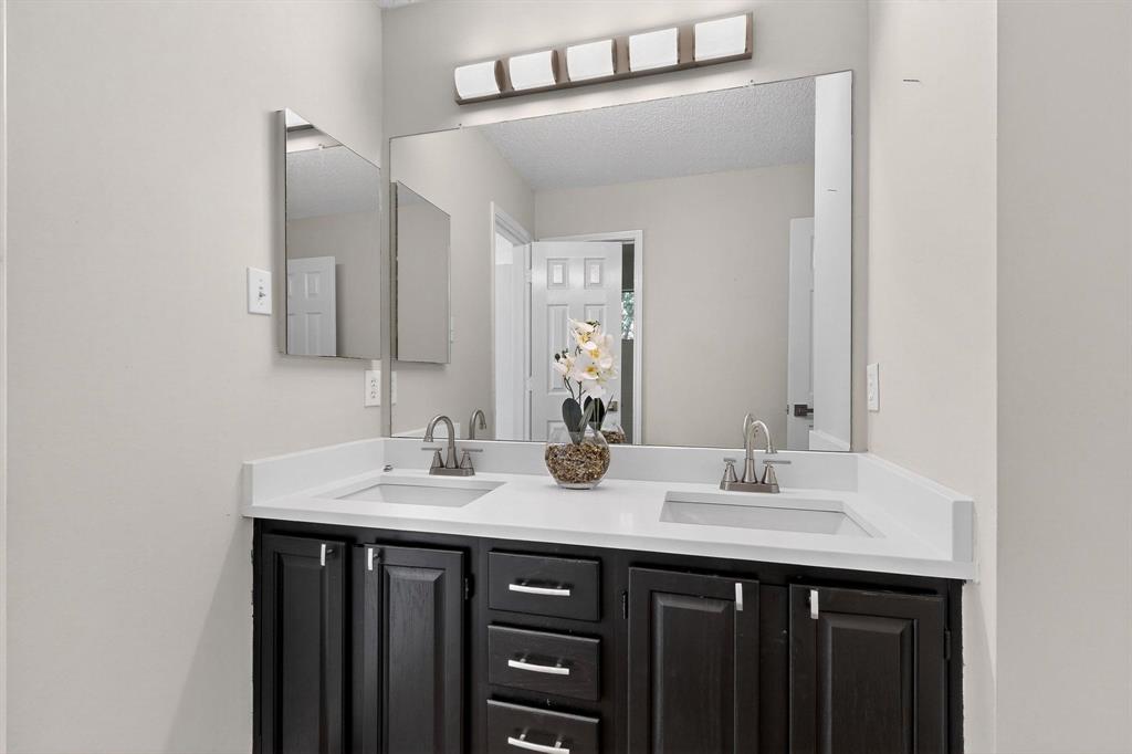 640 Forest Bend Drive Property Photo 38
