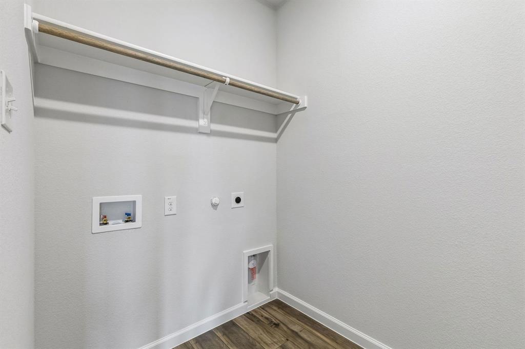 1111 Shorthorn Street Property Photo 17