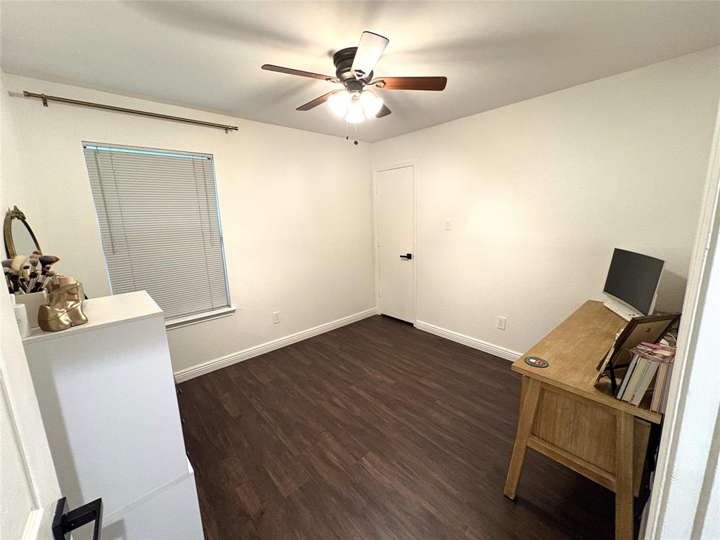 6923 Rolling Creek Lane Property Photo 19