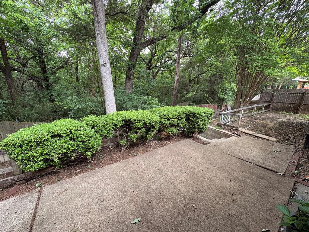6923 Rolling Creek Lane Property Photo 23